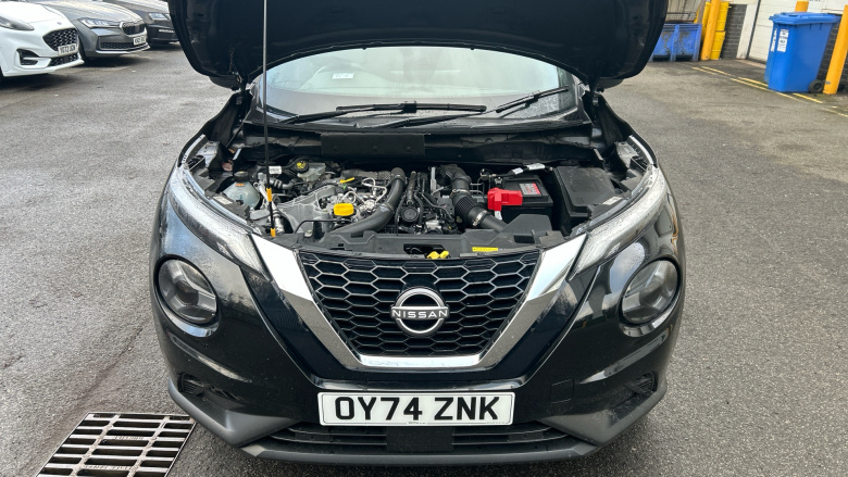 Nissan Juke 1.0 DiG-T N-Connecta 5dr DCT Petrol Hatchback
